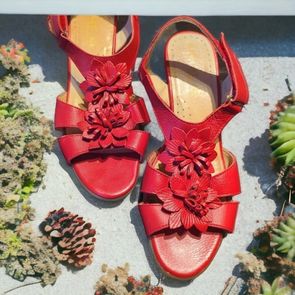 *HOST PICK* UK size 4 Worn ONCE Leather Sandals, Comfort Cushioned, RRP £49 - Picture 13 of 15